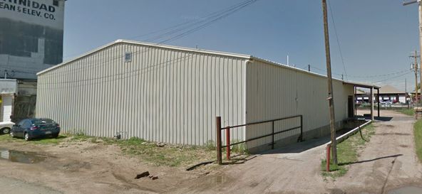 Excellent Lt Industrial Building : 917 6th Ave. , Greeley, CO 80631